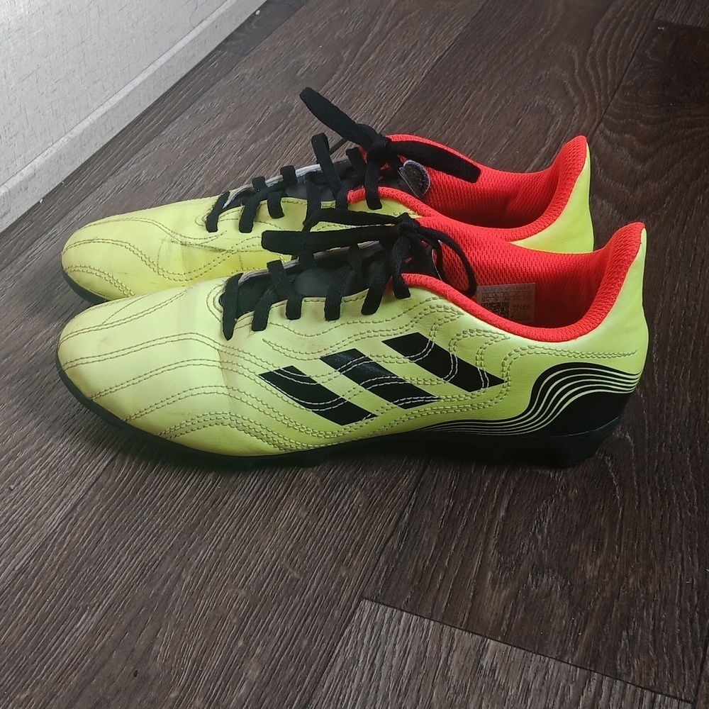 Adidas Copa Sense.4 FxG GW3581 Soccer Cleats Men's Size 5.5